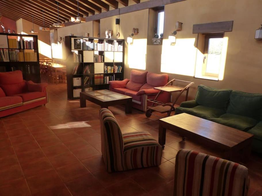 Hotel Albergue Bioclimatico Sabinares Del Arlanza Puentedura Kültér fotó