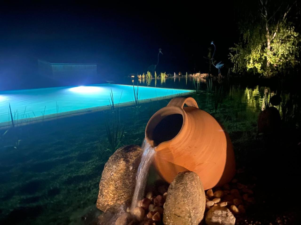 Hotel Albergue Bioclimatico Sabinares Del Arlanza Puentedura Kültér fotó