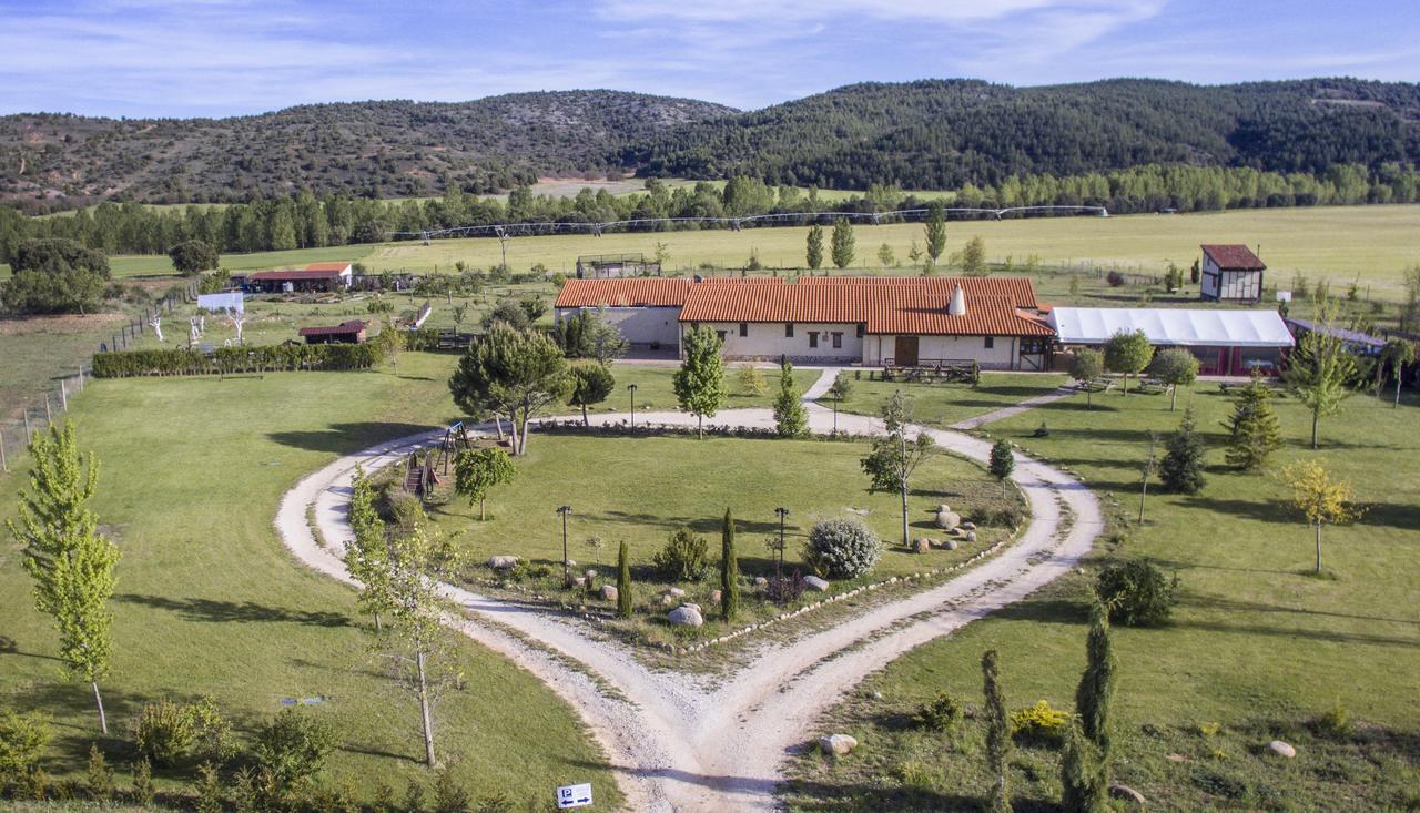 Hotel Albergue Bioclimatico Sabinares Del Arlanza Puentedura Kültér fotó